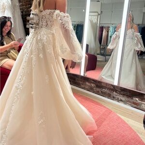 Vow’d wedding dress with sleeves!